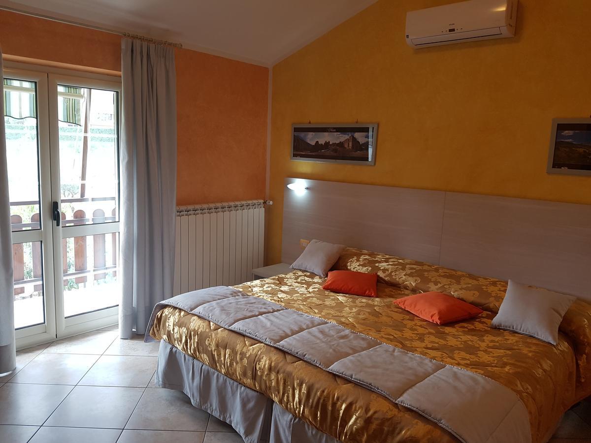 Il Laghetto Bed and Breakfast Castrovillari Eksteriør billede